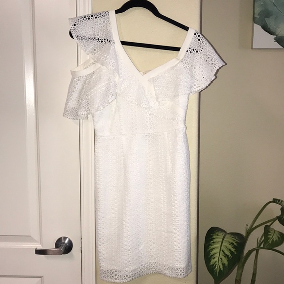 Asymmetric Ruffle Lace Pencil Dress - Picture 5 of 8